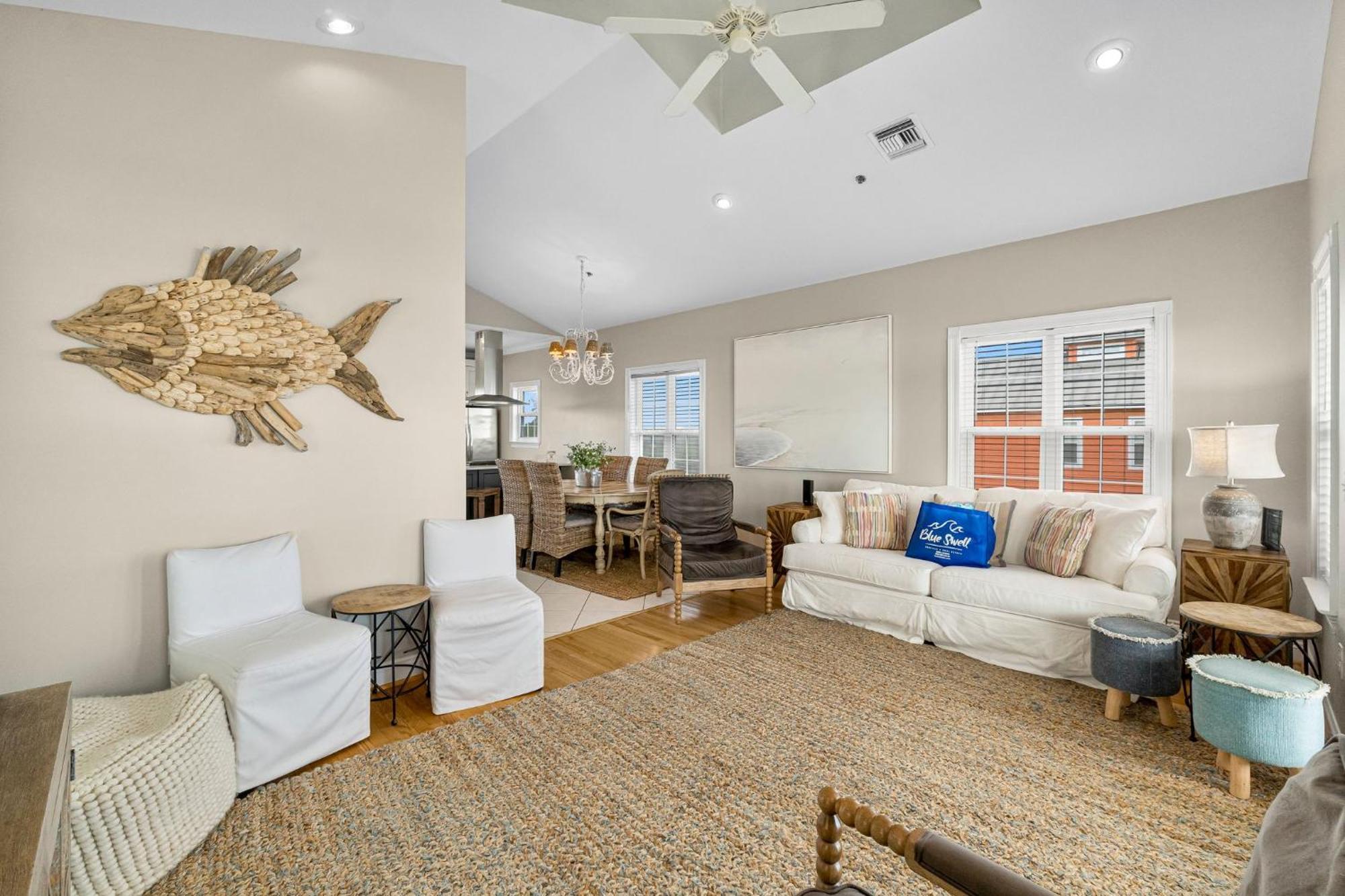 Holiday home Colorful Next To Pier Park W/ Gulf Views And Pool!