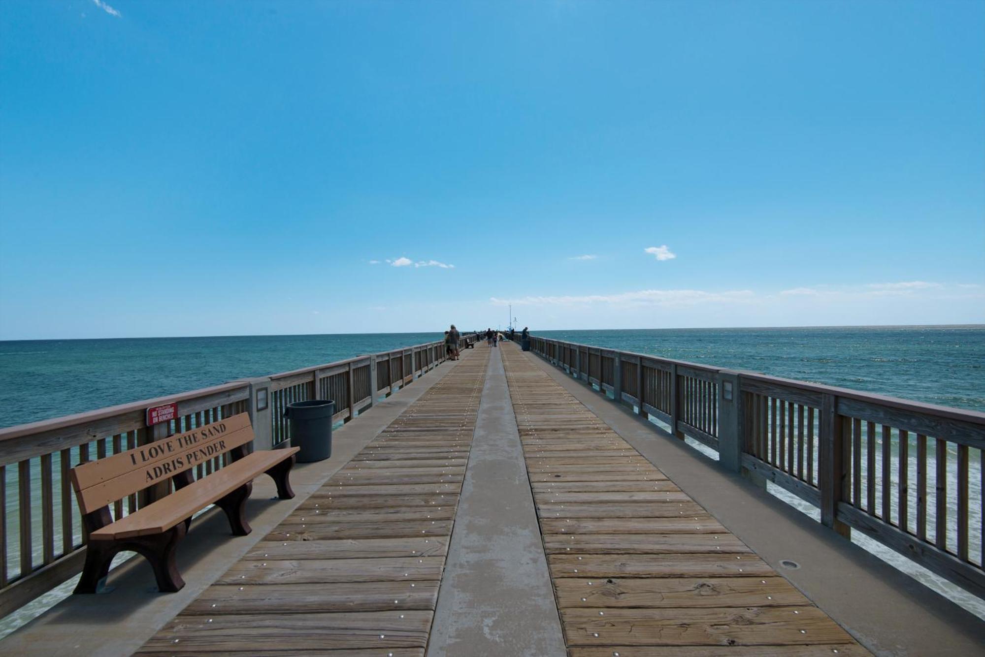 Holiday home Colorful Next To Pier Park W/ Gulf Views And Pool! *
