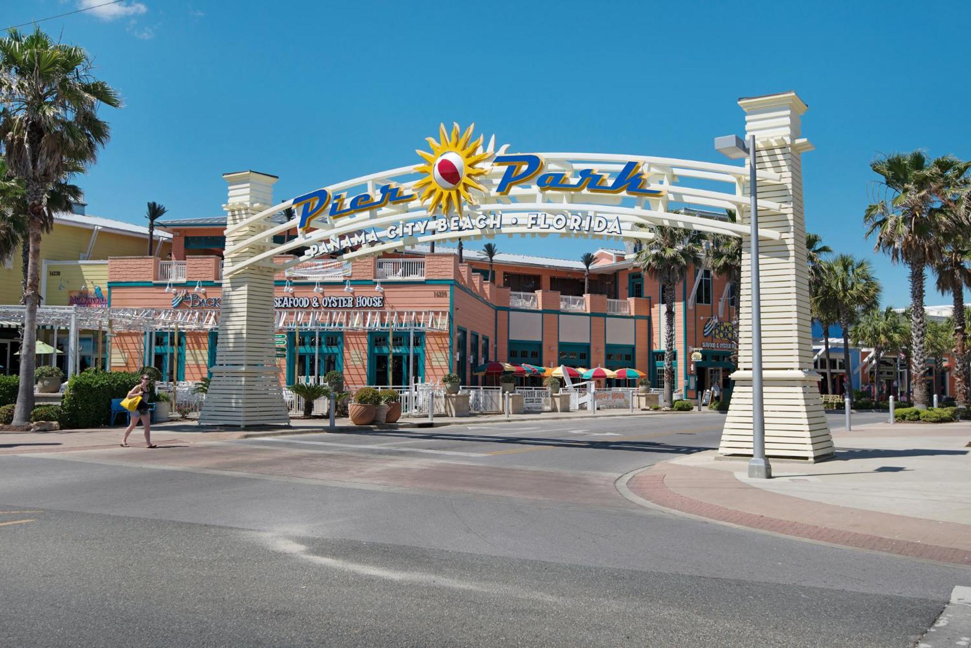 Colorful Next To Pier Park W/ Gulf Views And Pool! Panama City Beach
