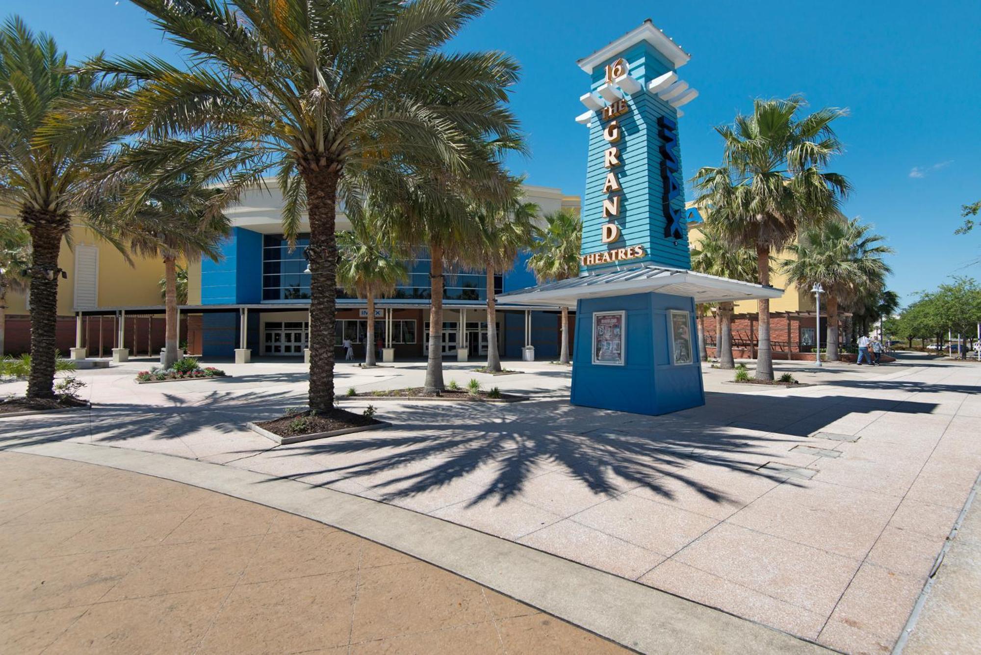 Colorful Next To Pier Park W/ Gulf Views And Pool!