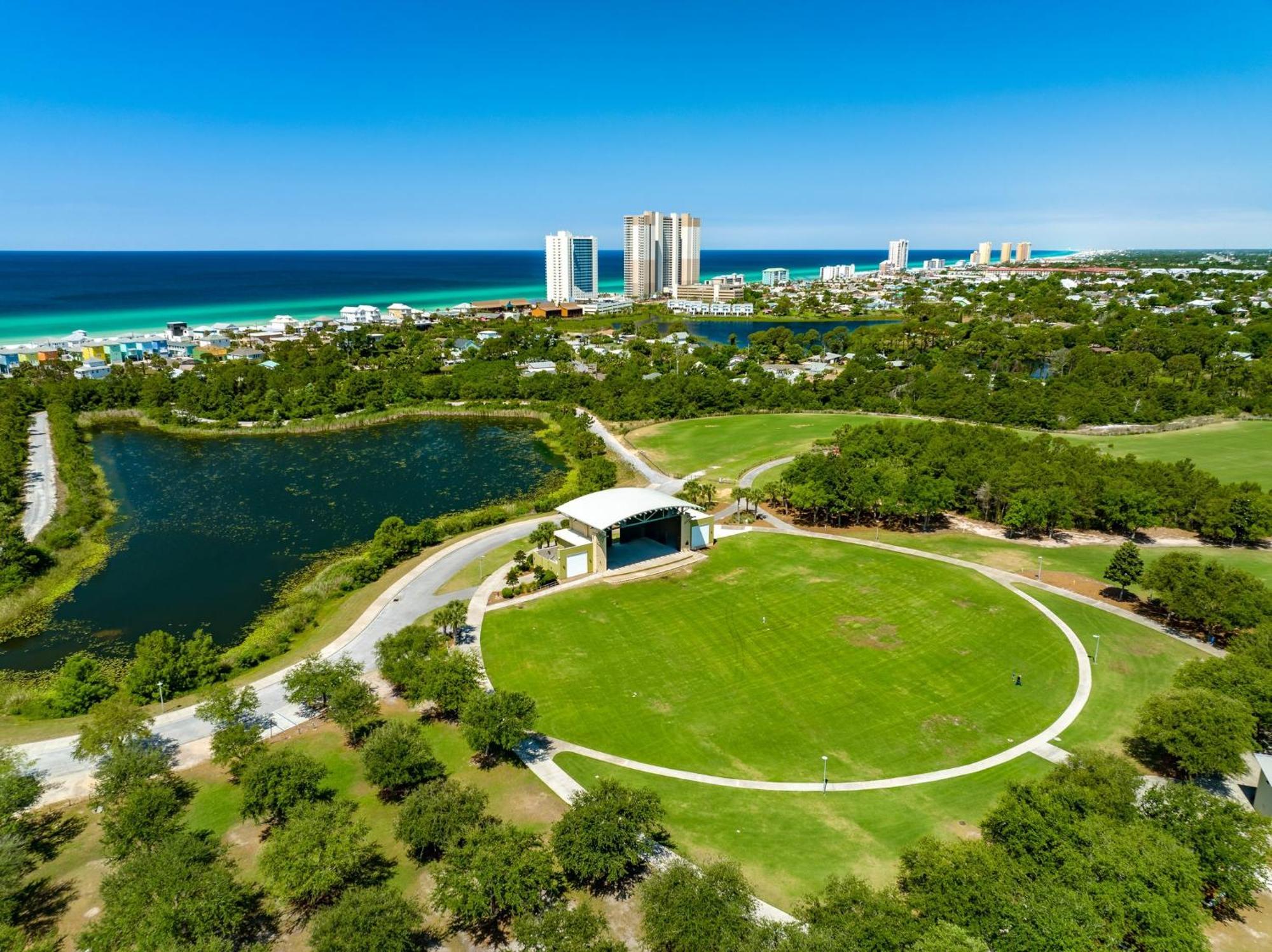 Colorful Next To Pier Park W/ Gulf Views And Pool! Panama City Beach